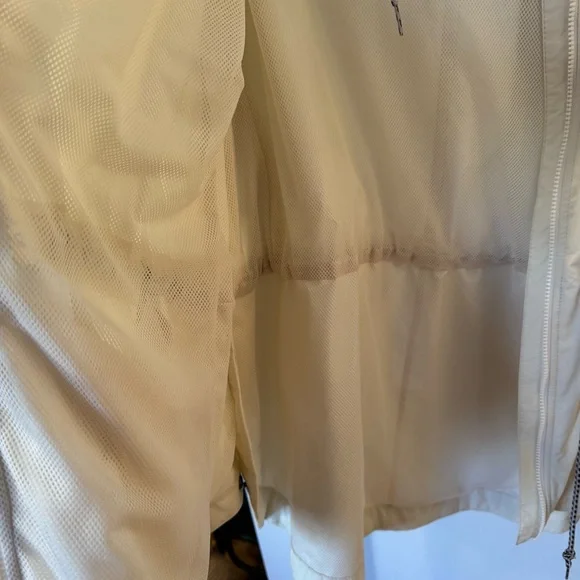 Columbia Plus Size Cream Colored Lillian Ridge Rain Jacket for Spring - Picture 11 of 13